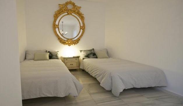 Apartamentos Almirante Hoyos 세비야 외부 사진
